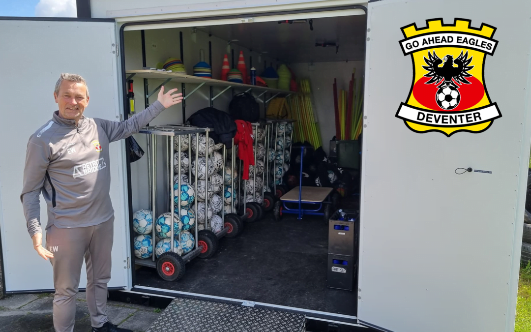 Consegna di un container per la formazione dei giovani Go Ahead Eagles a Deventer